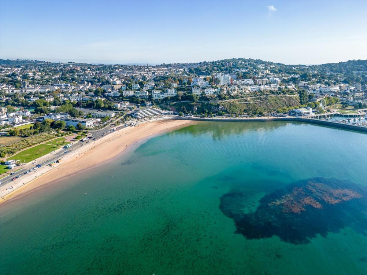 De'Nada, Vernon Court Torquay Luaran gambar